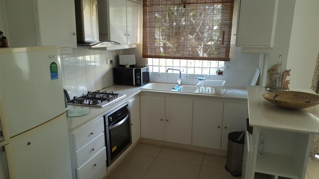 Villa In Le Tamier, 4 Bedrooms, 300M Flic En Flac Beach エクステリア 写真